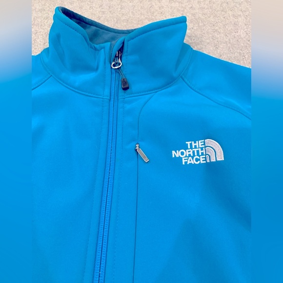 North face women’s jacket - Picture 3 of 7